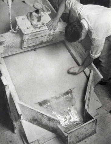 Harold Haliday Costain, Electric Vibrating Screen Used in Grading the Salt, Avery Island, Louisiana, 1934